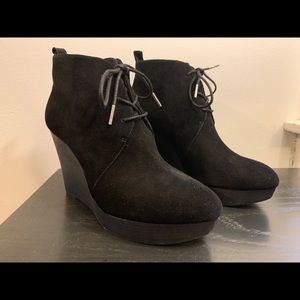 Michael Kors Pierce Suede Wedge Lace Up Bootie 9.5